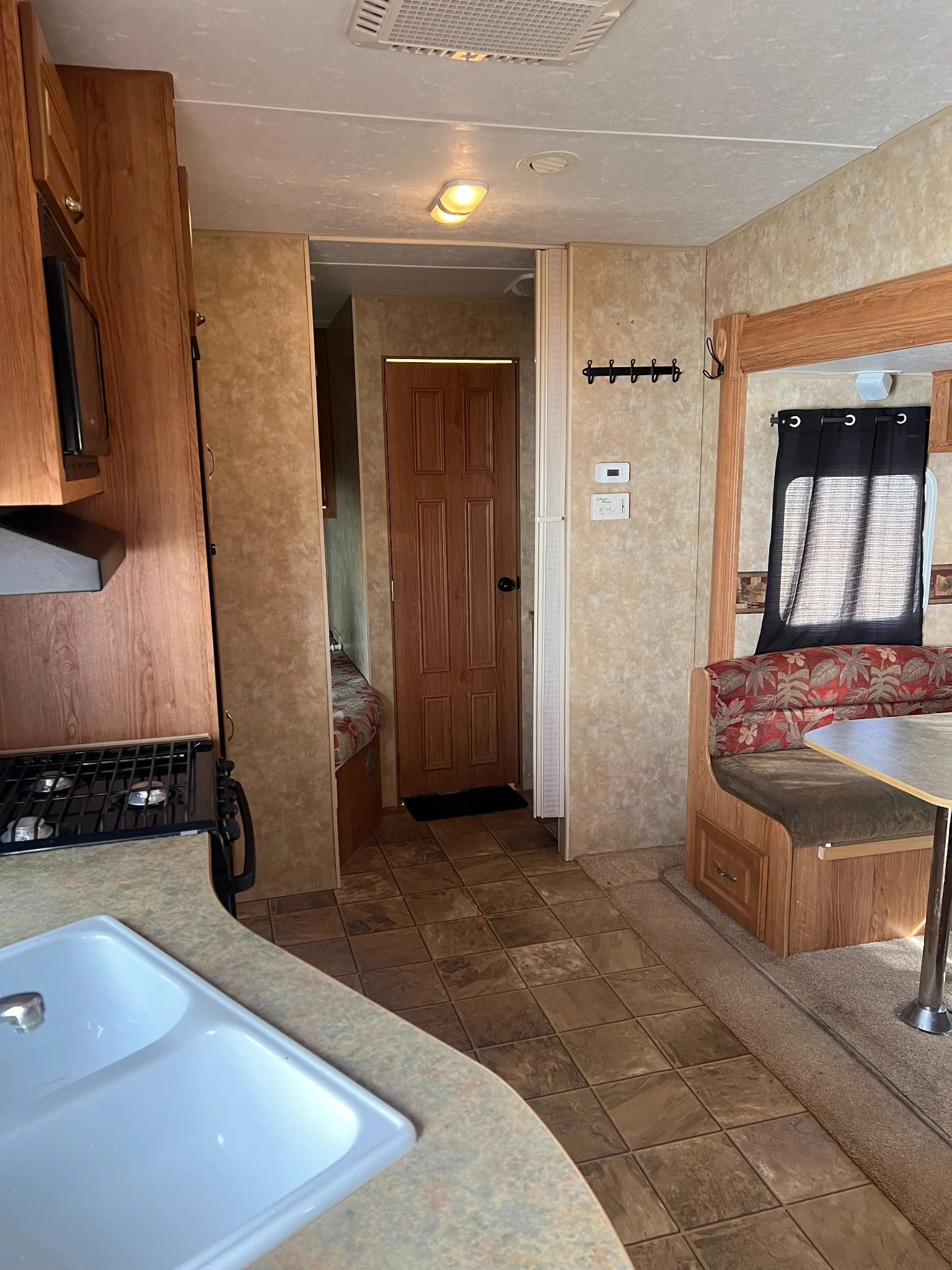 Kitchen and dinette interior of 2007 Jayco Jay Flight